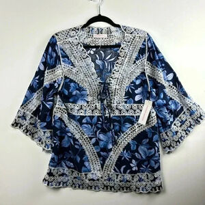 Lacey embroidery Blue an White top Sz L NWT Bell Sleeves lace up accent Boho